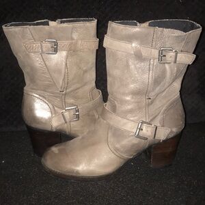 Crown Vintage grey leather boots 8.5
